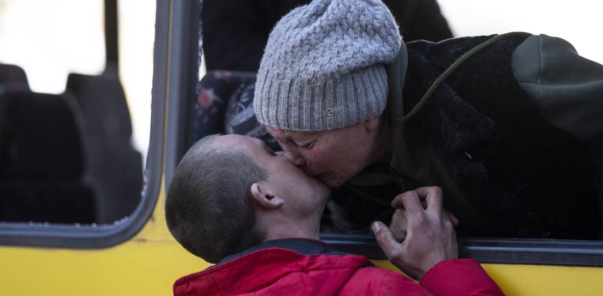 Το τελευταίο φιλί στον πηγαιμό για την προσφυγιά